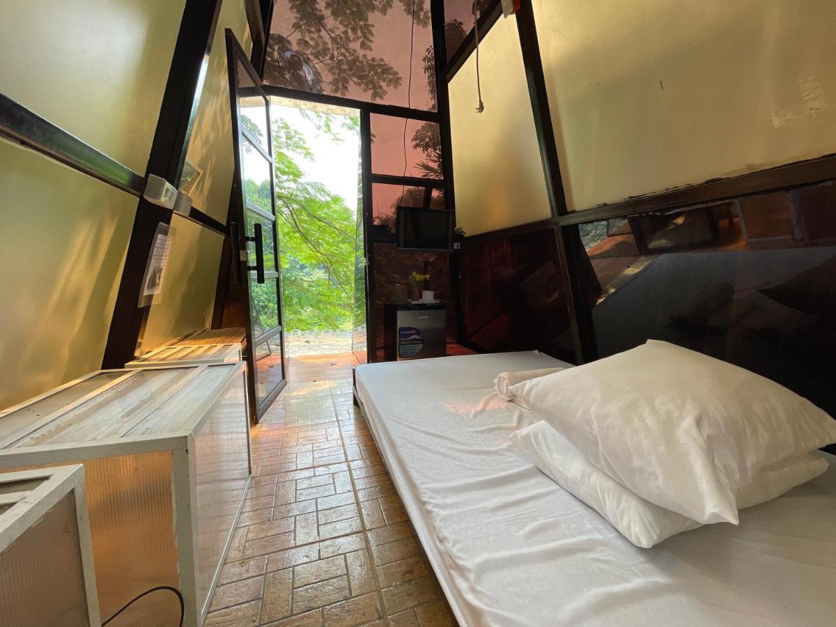 Floating Sanctuary Resort Powered By Cocotel Bulacan Kültér fotó