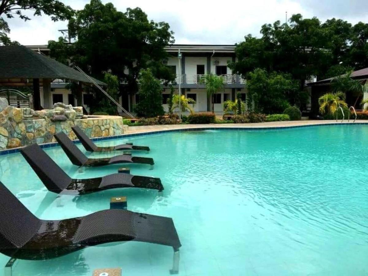 Floating Sanctuary Resort Powered By Cocotel Bulacan Kültér fotó