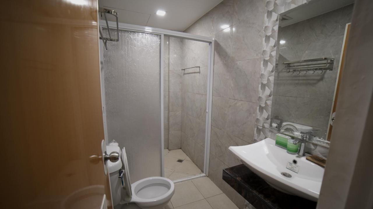 Floating Sanctuary Resort Powered By Cocotel Bulacan Szoba fotó