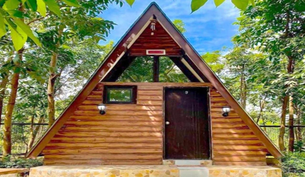 Floating Sanctuary Resort Powered By Cocotel Bulacan Kültér fotó